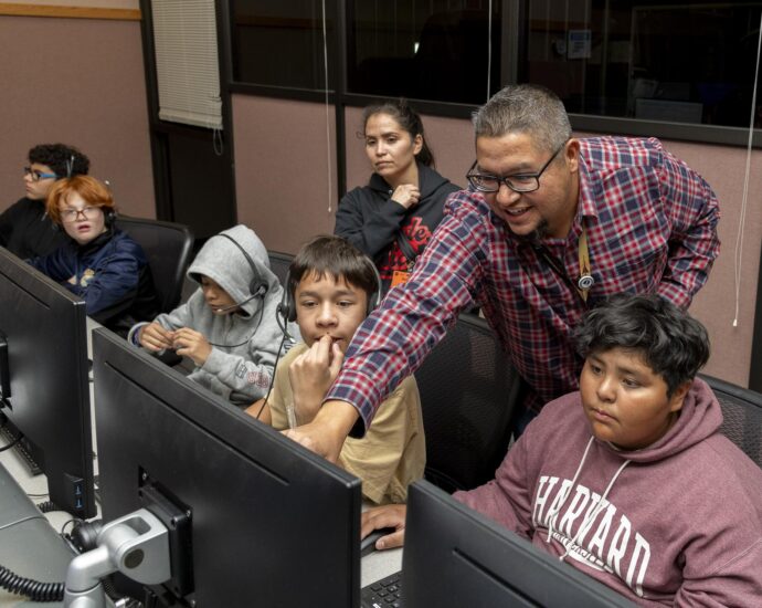 NASA Experts Share Inspiring Stories of Perseverance to Students