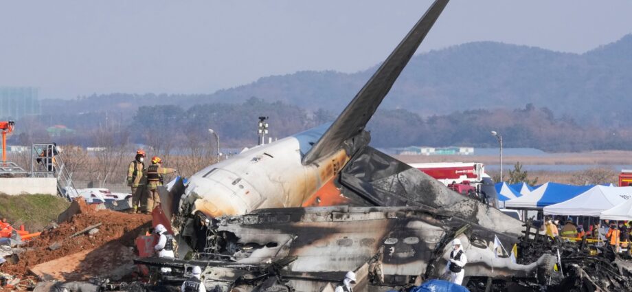 at-least-176-killed-in-s-korea-as-plane-crashes-on-landing-at-muan-airport