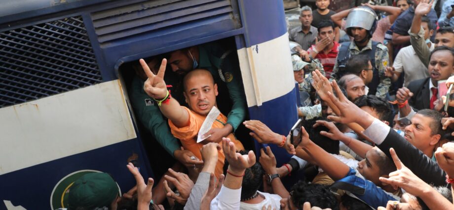 bangladesh-court-again-rejects-bail-for-hindu-leader-charged-with-sedition