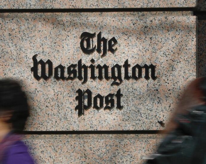 washington-post-cartoonist-reveals-she-quit-after-paper-killed-sketch-with-bezos,-the-traitor