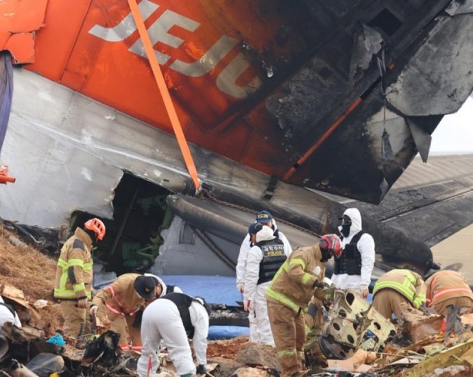 jeju-air-black-boxes-ceased-recording-before-plane-crash,-south-korea-says