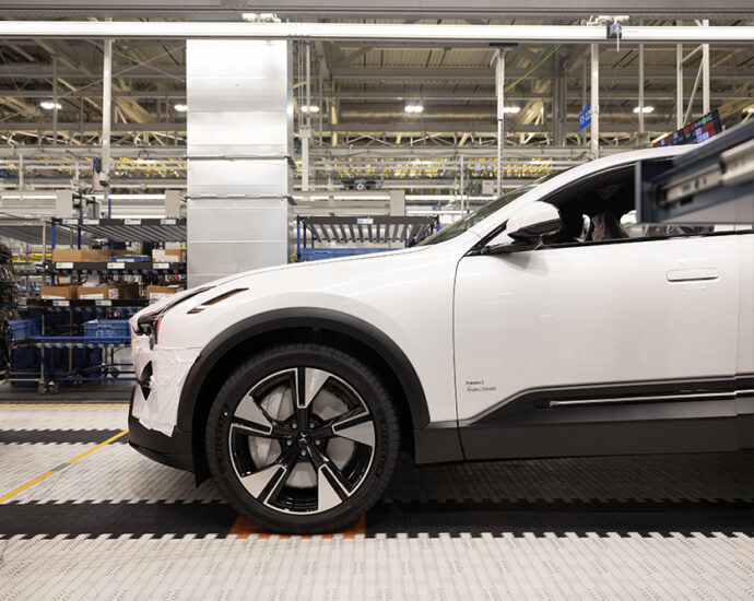 polestar-starts-us-production-of-single-motor-variant