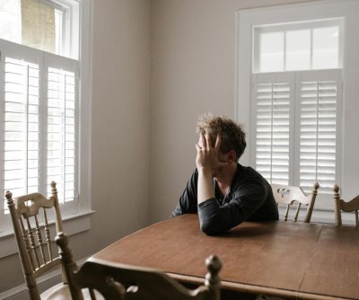 loneliness-widespread-among-us.-residents-ages-50-to-80,-poll-shows