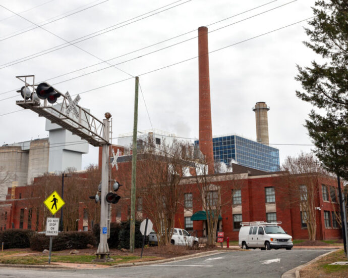 to-reduce-its-carbon-footprint,-unc-could-burn-pellets-composed-of-paper-and-plastic