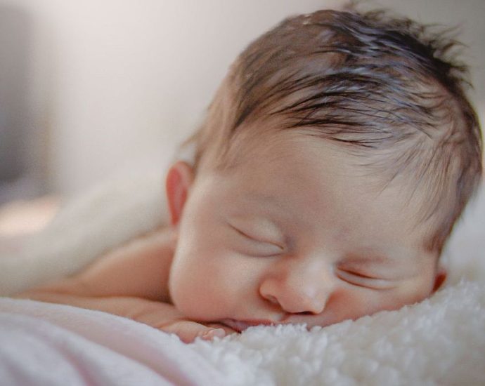 controversy-in-italy-as-politician-proposes-law-to-give-babies-their-mothers’-surnames