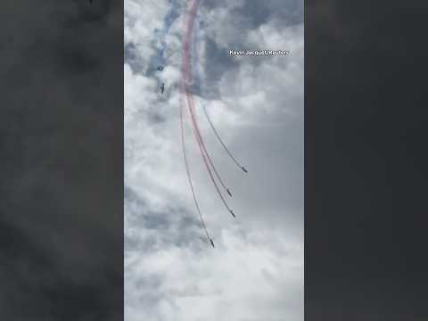 stunt-jets-collide-mid-air-during-training-exercise-in-france-#shorts