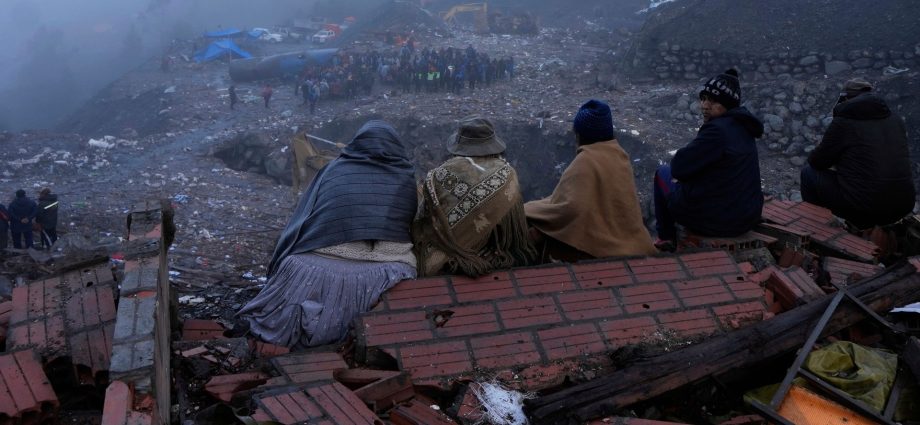 blast-rips-through-bolivian-mining-community-amid-fight-with-rivals