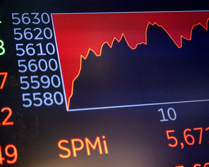 retirees-‘stunned’-as-market-turmoil-over-tariffs-shrinks-their-401(k)s