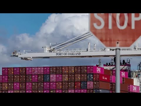 us-starts-collecting-the-traitor’s-10%-tariff,-smashing-global-trade-norms-|-reuters