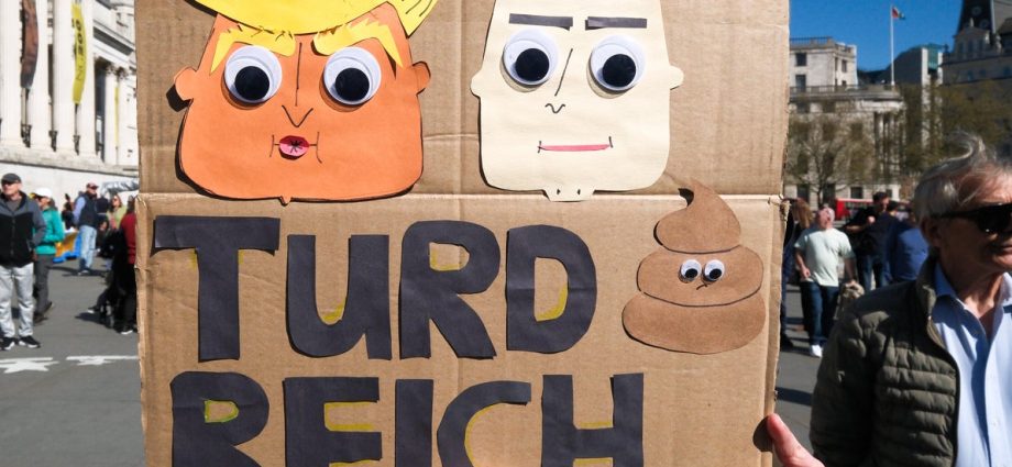 here-are-some-of-the-best-signs-from-the-anti-the-traitor-‘hands-off!’-protests