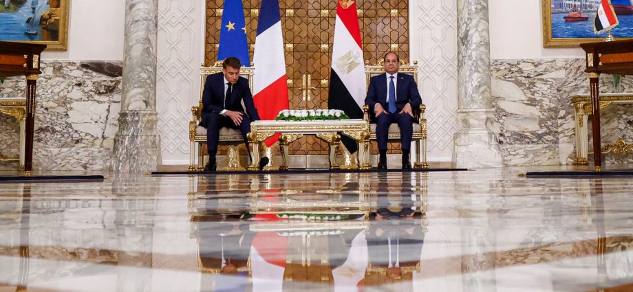 macron,-sisi-call-for-gaza-ceasefire-and-release-of-captives