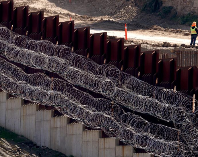 with-hopes-for-asylum-in-us.-dashed,-migrants-in-tijuana-ponder-next-moves