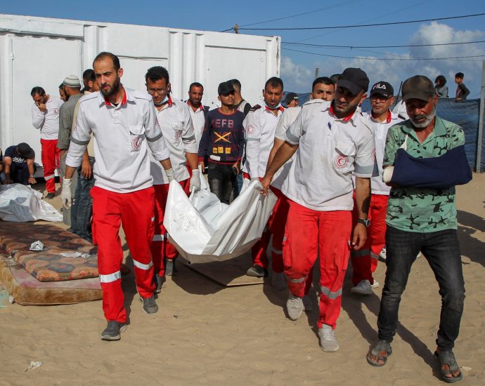 red-crescent-demands-international-probe-into-israel-killing-of-gaza-medics
