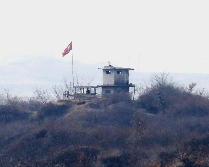 south-korea-says-its-military-fired-warning-shots-after-north-korean-soldiers-crossed-the-border