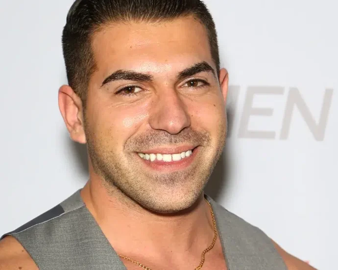 how-lgbtq-fans-online-are-grieving-passing-of-adult-entertainment-star-damien-stone