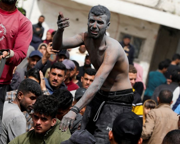 at-least-35-killed-in-israeli-attack-on-gaza-residential-block