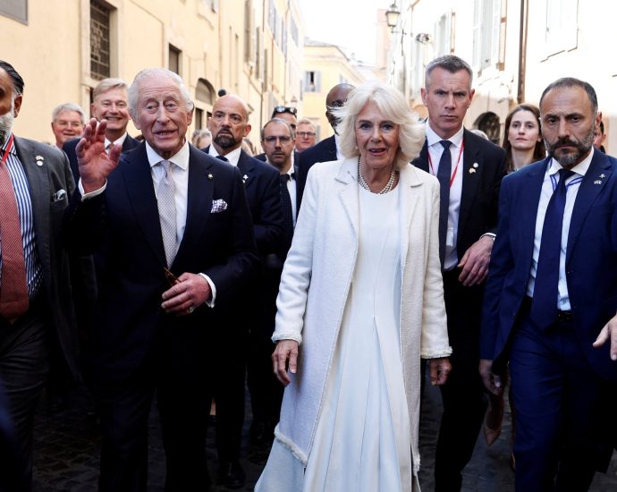 pope-francis-meets-king-charles,-queen-camilla-during-vatican-convalescence