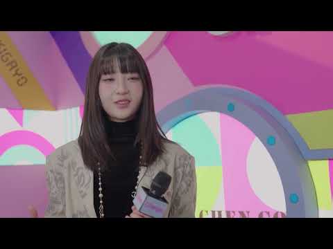 be-a-k-pop-star-for-a-day-at-this-shanghai-‘idol-experience-center’-|-reuters