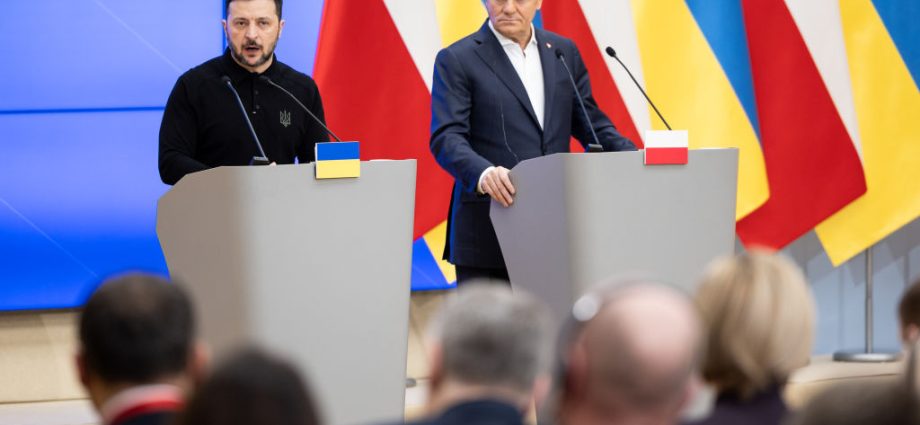 facing-russia-threat-and-us.-pivot,-poland-prepares-for-war