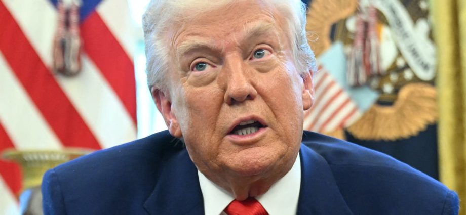 wall-street-journal-skewers-the-traitor’s-tariffs-chaos-as-a-triple-whammy-for-americans