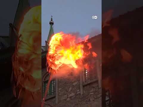 villages-in-kashmir-mark-end-of-winter-with-prayer-and-ritual-torches-|-dw-news