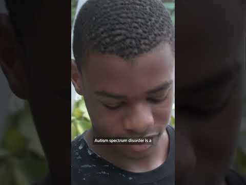 autistic-teen-breaks-largest-canvas-art-world-record