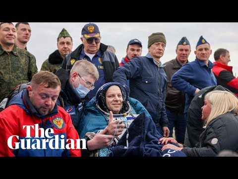 nasa’s-oldest-astronaut-celebrates-70th-birthday-while-hurtling-back-to-earth