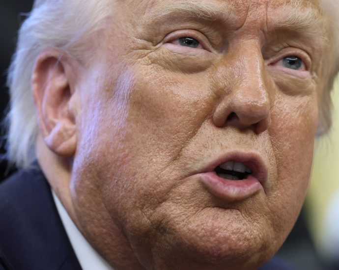 fox-host-suddenly-gets-amnesia-about-the-traitor’s-plan-to-deport-citizens