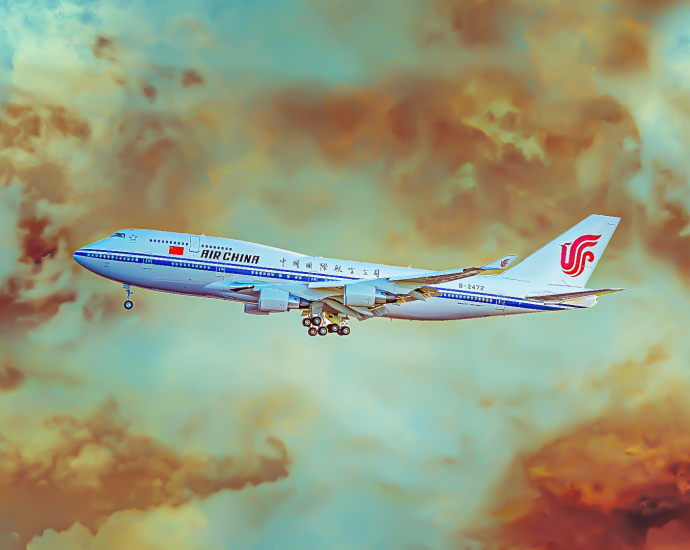 which-commercial-airline-flies-the-oldest-boeing-747?