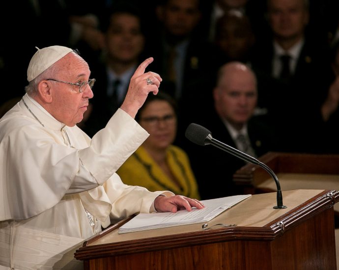 Pope Francis, first pontiff to address Congress, dies on Easter Monday