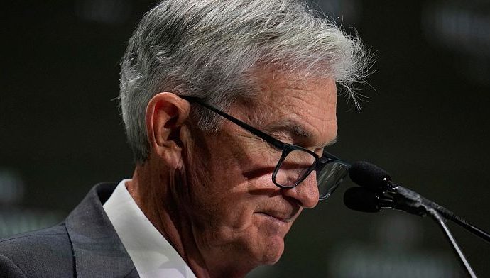 investors-flee-us-assets-as-the-traitor-attacks-fed’s-powell-and-calls-for-rate-cuts