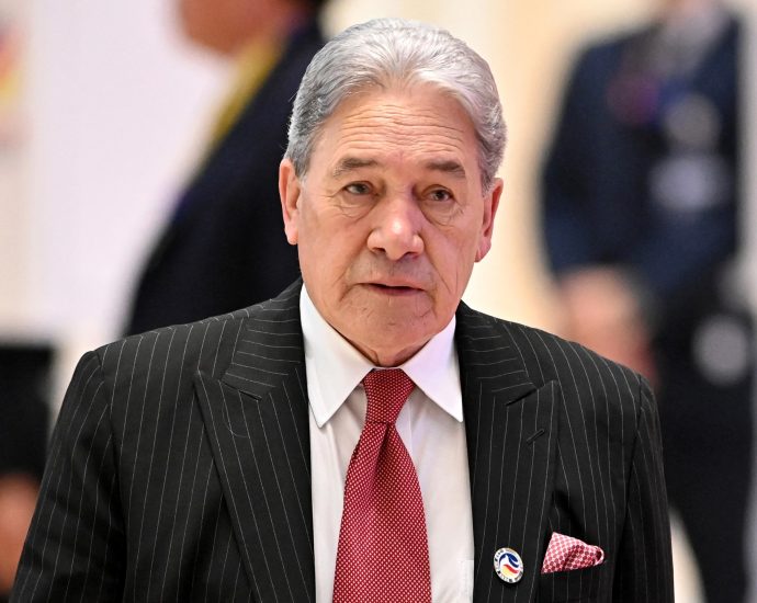 new-zealand’s-minor-gov’t-party-pushes-to-define-women-by-biological-sex
