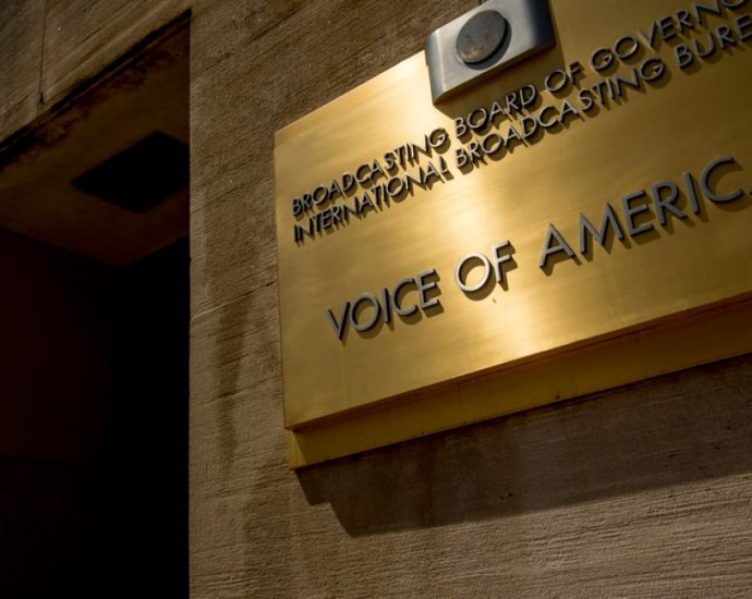 us-judge-blocks-the-traitor’s-effort-to-shutter-international-news-service