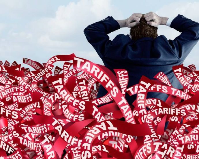 the-traitor-blinks:-‘substantially’-lower-china-tariffs-promised