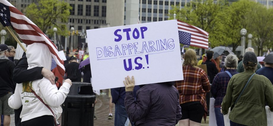 us.-citizen-detained-for-10-days-says-dhs-lied-about-everything
