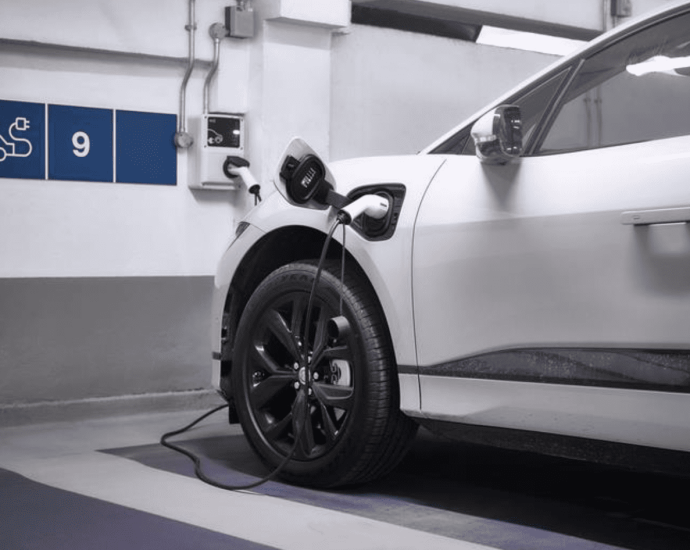 smoke-detection-in-ev-battery-packs-with-high-performance-leds-and-sensors