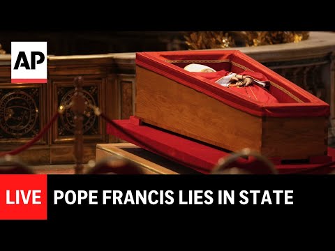 live:-pope-francis-lies-in-state-in-st.-peter’s-basilica-ahead-of-funeral