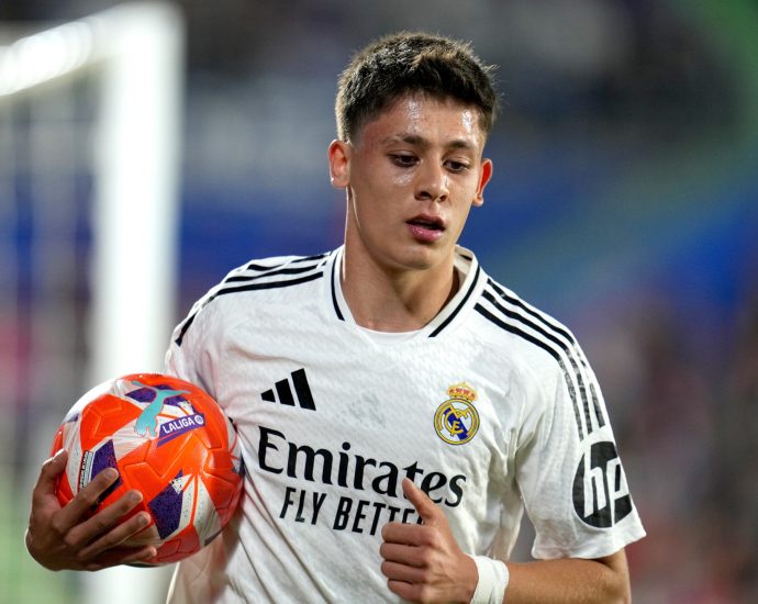 real-madrid-beat-getafe-to-keep-laliga-leaders-barcelona-in-sight