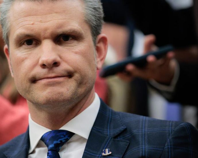 contributor:-the-drumbeat-against-hegseth?-it’s-not-really-about-him