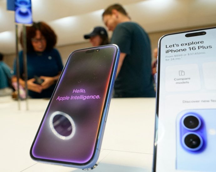 apple-to-move-assembly-of-us-phones-to-india-in-shift-away-from-china