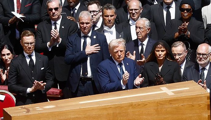 five-historic-moments-from-pope-francis’-funeral