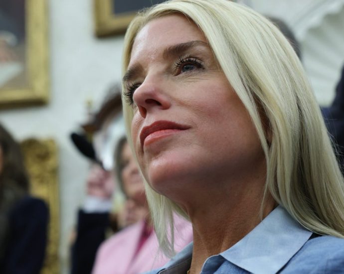 pam-bondi-hints-at-more-judge-arrests-in-bone-chilling-interview:-‘we-will-find-you’