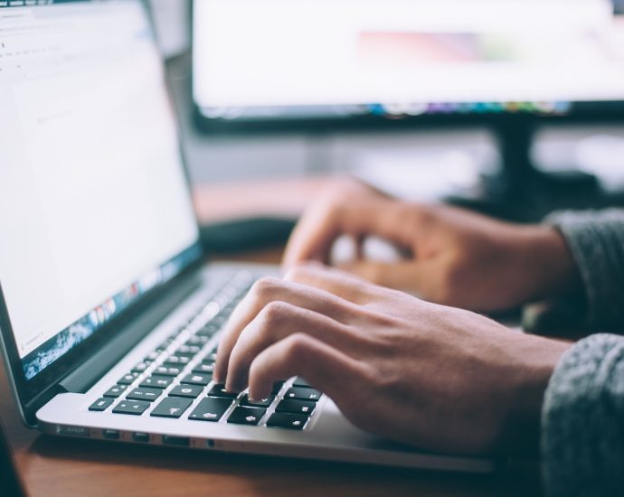 dedicated-software-development-team-vs.-project-based-outsourcing:-key-differences