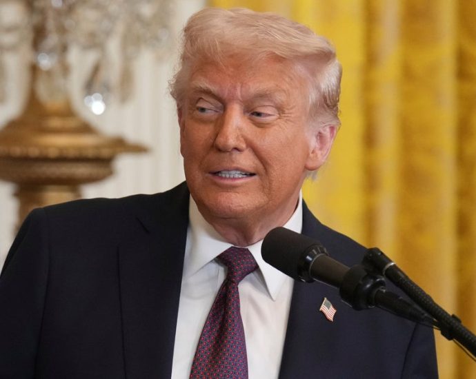 one-gop-suck-up,-er,-senator,-gives-the-traitor-an-‘a+’-for-first-100-days