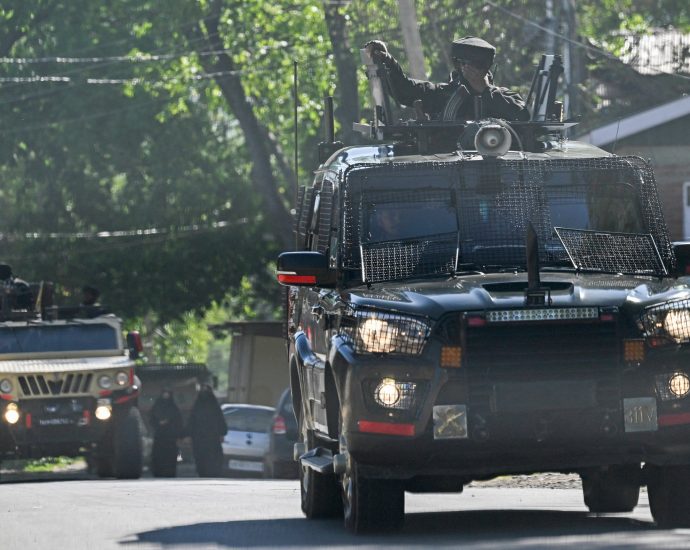 pakistan-minister-warns-of-possible-indian-military-strike-in-24-36-hours