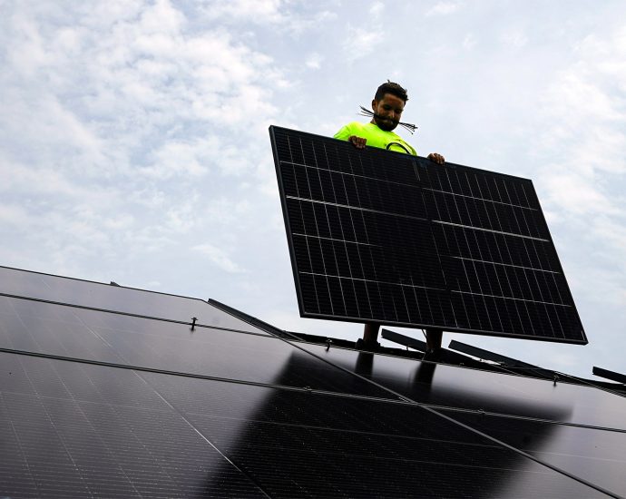 is-the-race-for-clean-energy-losing-momentum?