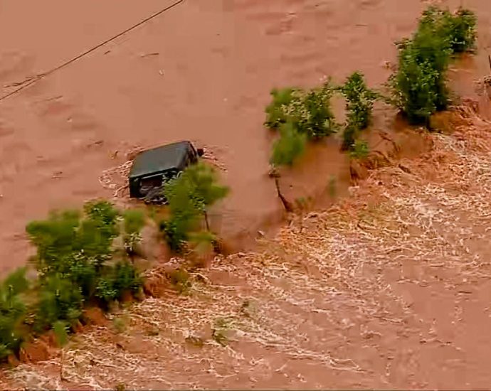 1-dead-in-flooding-in-oklahoma-as-downpours-hit-region