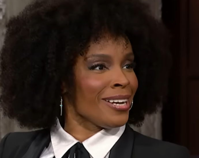 amber-ruffin-reveals-unfiltered-way-she’d-planned-to-end-wh-correspondents’-dinner-gig