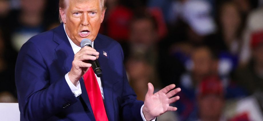 the-traitor-town-hall-erupts-in-laughter-as-he-claims-he’s-made-no-mistakes