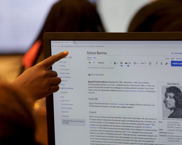 wikipedia-under-threat-after-right-wing-media-uproar